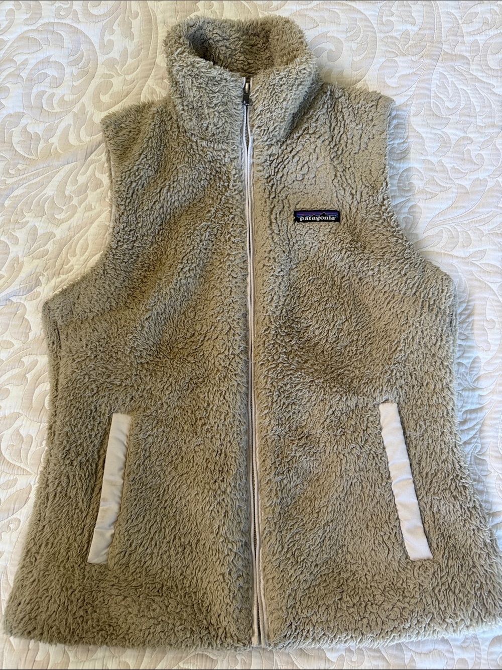 Patagonia Sherpa Fleece Jacket - Beige with Black Logo
